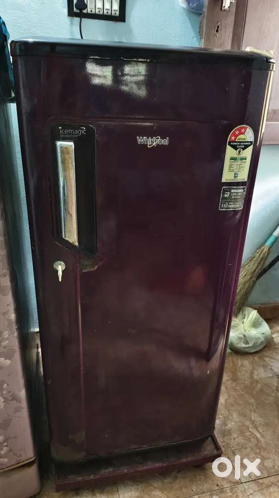 Whirlpool fridge is on sail