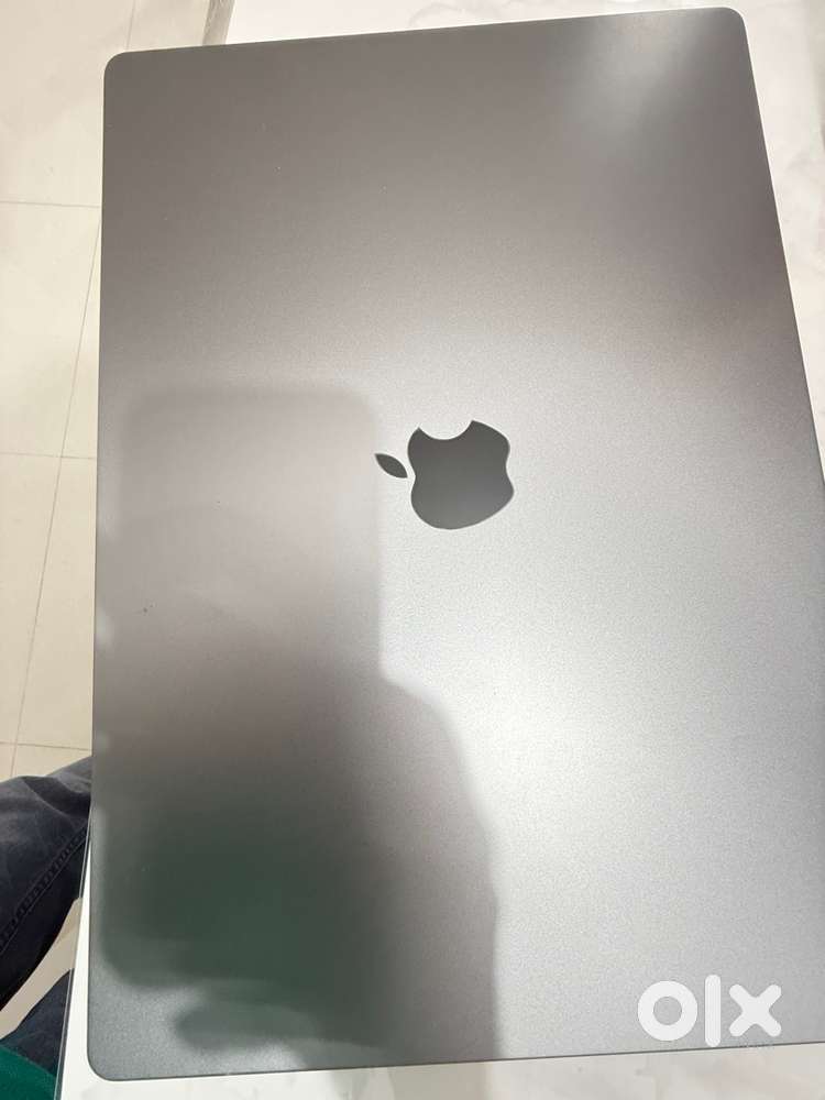 Apple Macbook Pro M1 pro 16 inch