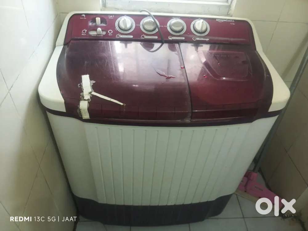 LG washing machine for sale , decent condition with reasonable price.