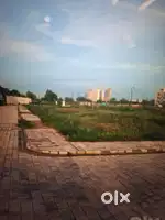 EMAAR 400 SQ YDs PLOT FOR SALE