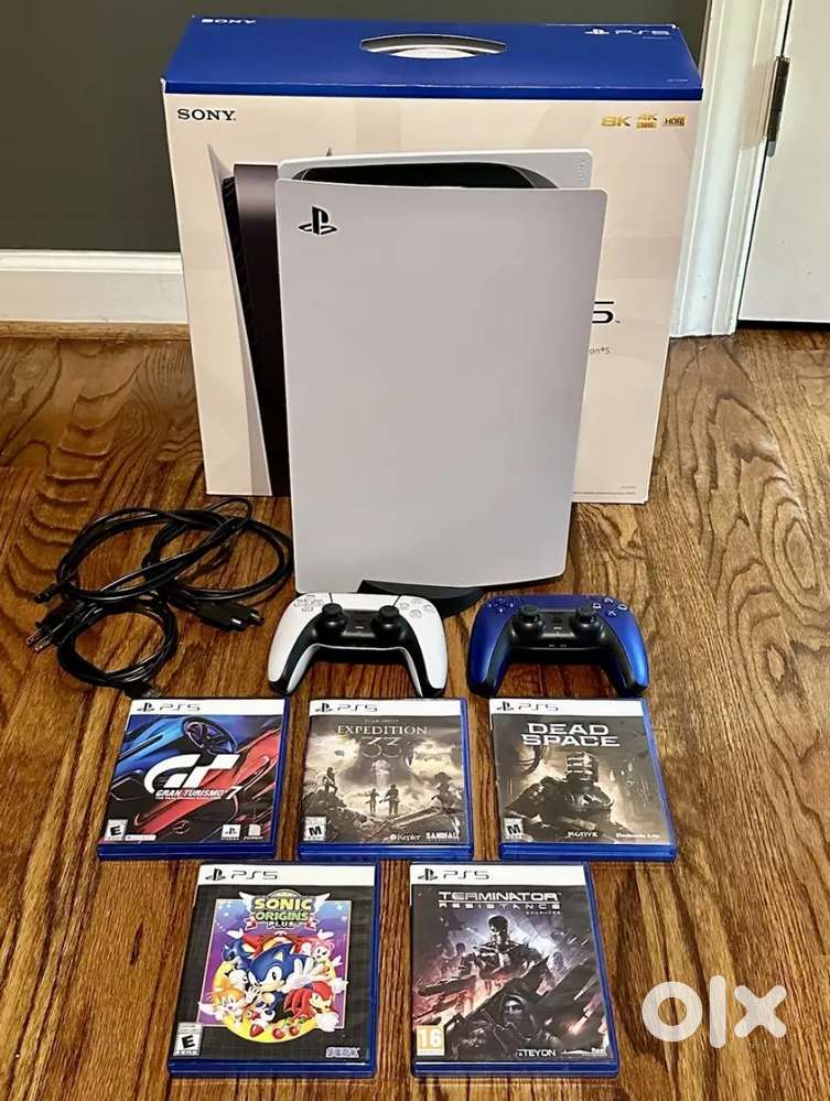 Sony PlayStation 5WhiteDisc Console Gaming SystemWGames Controller PS5