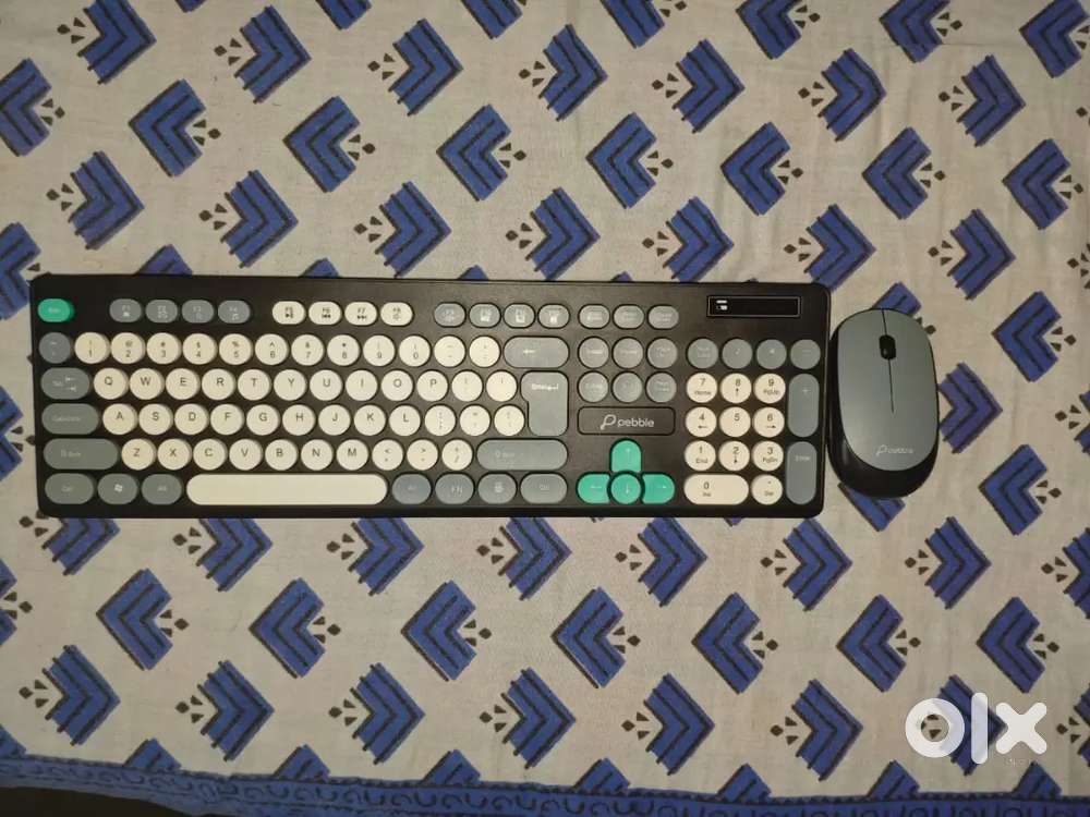 Keyboard combo pebble
