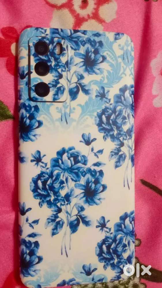 Ladies used mobile good condition with new pouch