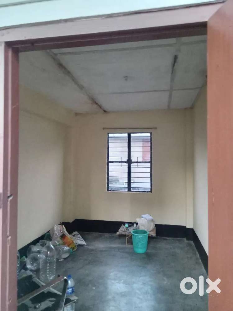 Single room available in palash path, jonali.