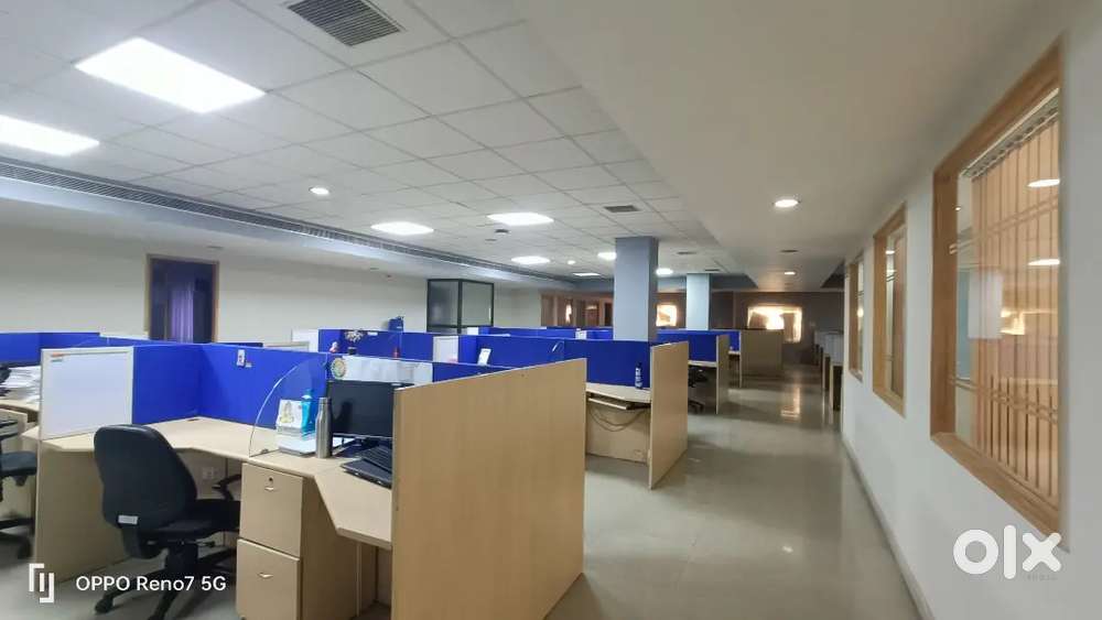 100 Workstations 6 Cabins 1 Conference plug and play office for Rent