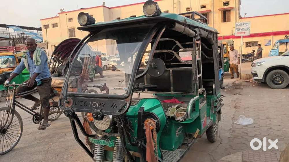 Victory E Rikshaw