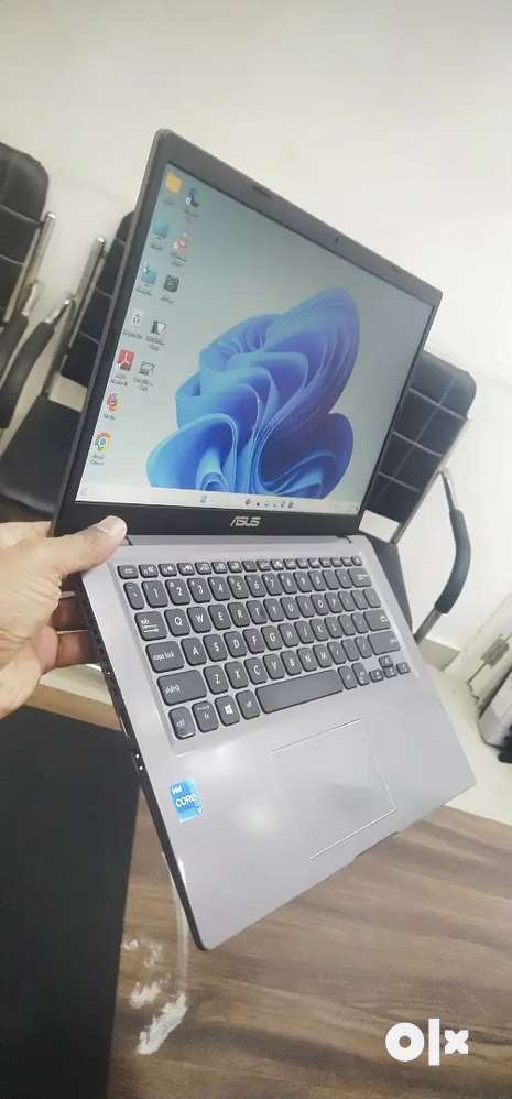 Asus 11 Th Generation Laptop 8/256 , 14 inch vivobook model