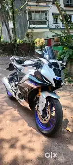 Yamaha R15v4M