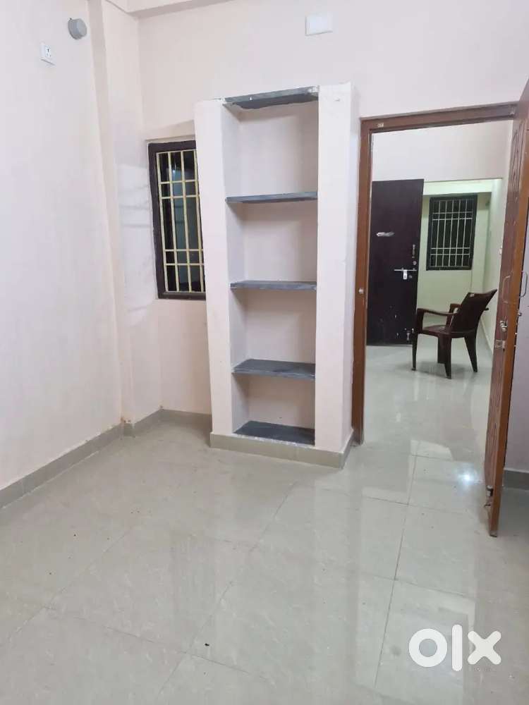 1 BHK 560 SQFT , UDS 400 SQFT 1ST FLOOR, MADIPAKKAM KOOT ROAD NEAR