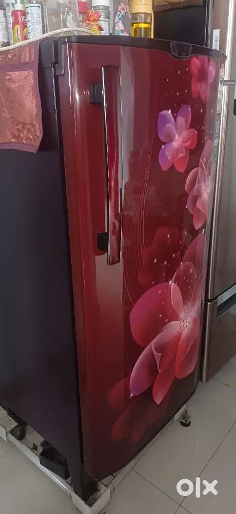 Fridge for sale in a very good condition(price negotiable)