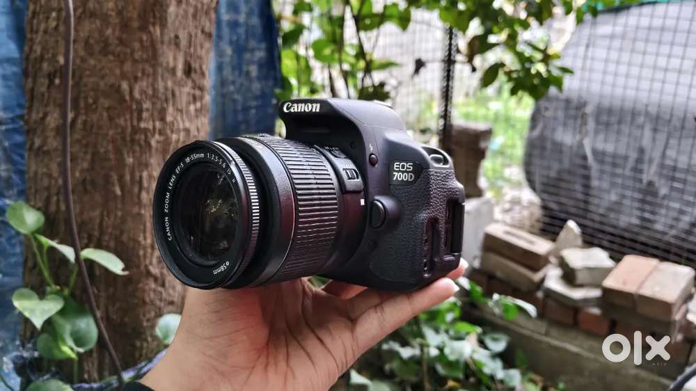 Canon EOS 700D DSLR with 18-55mm Lens