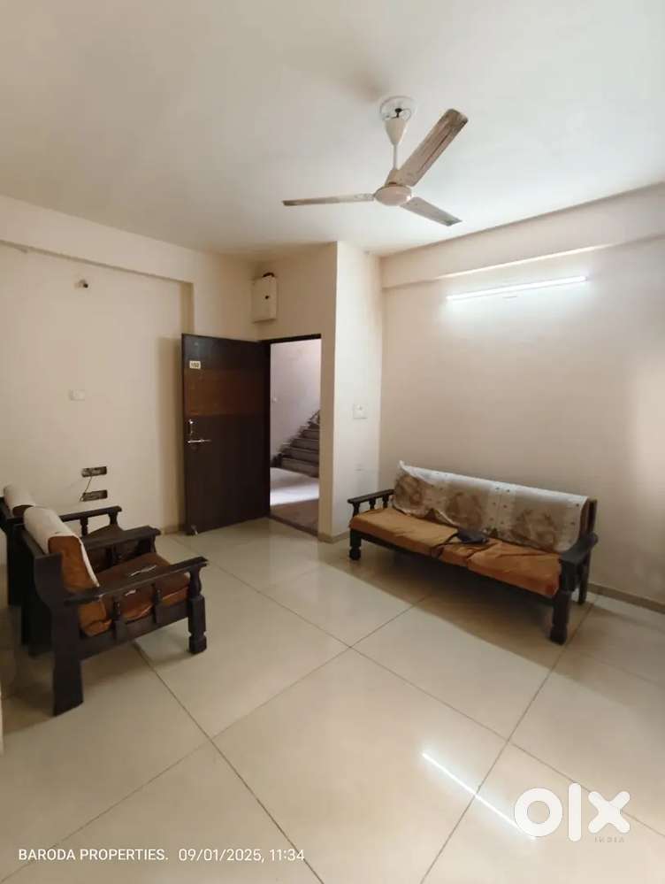 2bhk semi furnished flat for rent located opposite Linde at Bhayli