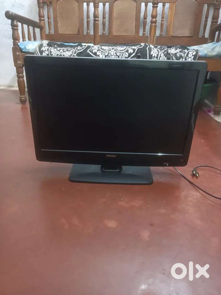 Old LCD 24 inch Haier TV