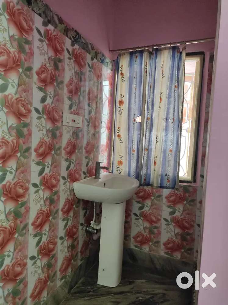 2 bedroom, 1 bathroom, 1 living room, 1kitchen