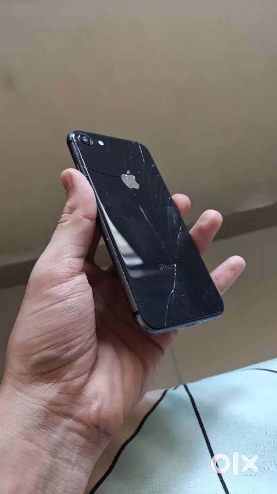iPhone   8