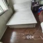 MACHINE CUT DESIGN OF QUEEN SIZE HYDRAULIC BED DIRECT FROM FACTORY