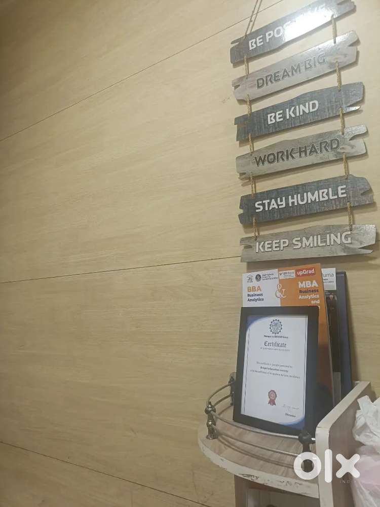 Career counsellor cum tele caller with incentives