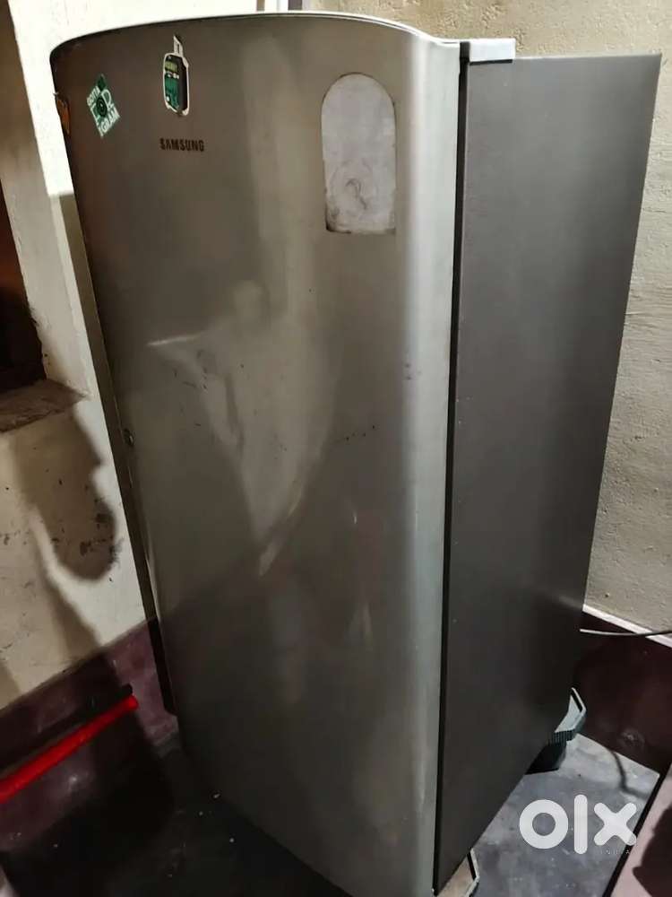 Hotel restaurant equipment set up