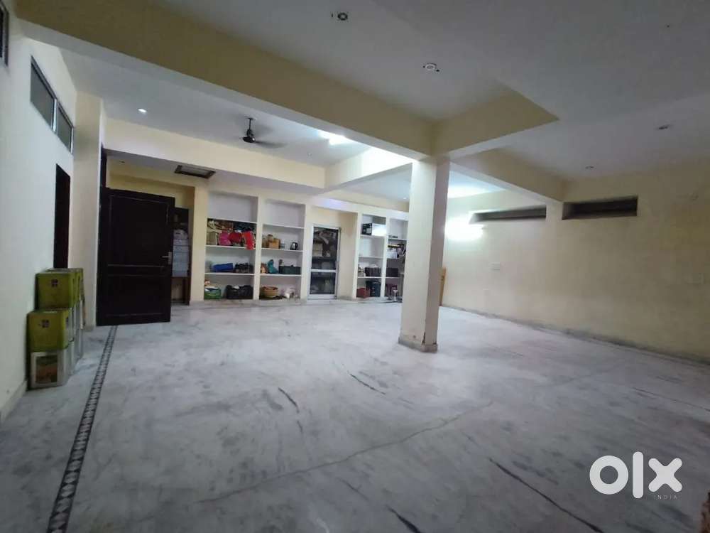 2500sqft BASEMENT AVAILABLE FOR RENT NEAR MANSAROVAR METRO STATION