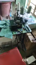 Interlocking sewing machine