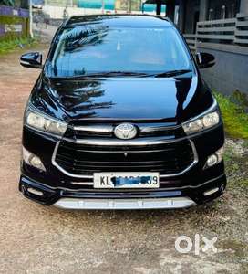 Toyota Innova Crysta 2.8 GX AT, 2017, Diesel