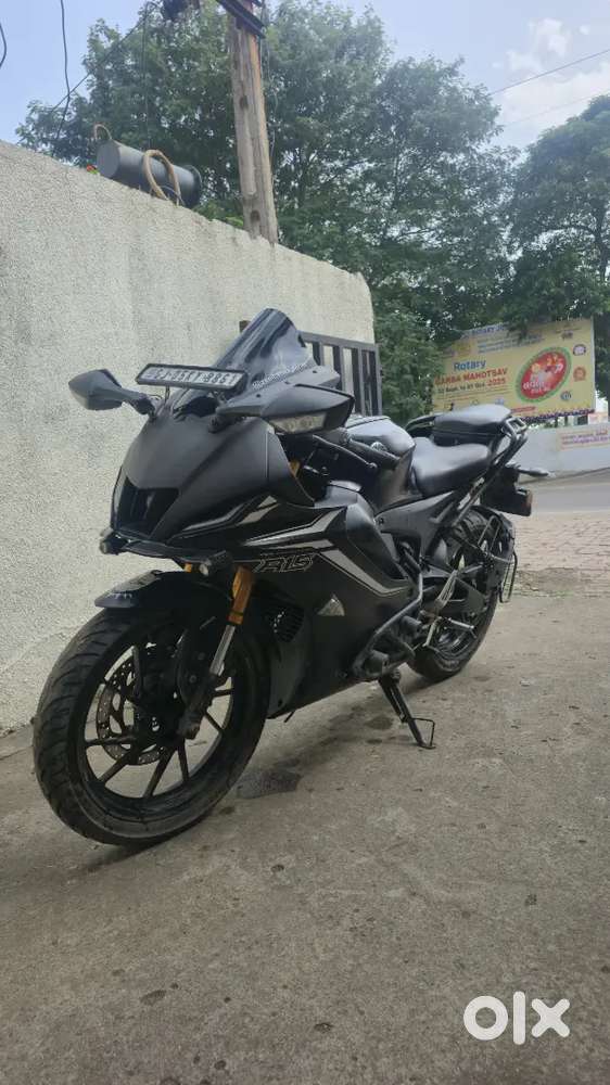 Yamaha R15 v4