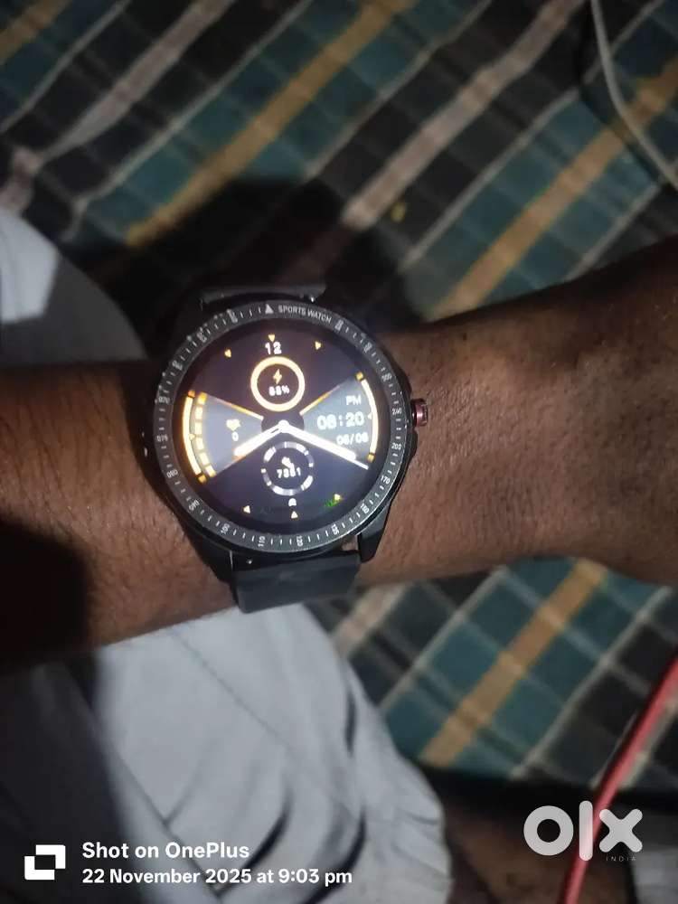 Ghadi bech Raha Hun Main