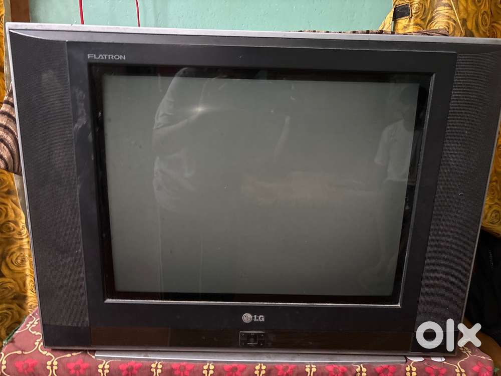 “LG Box TV in Good Condition – Affordable Price”