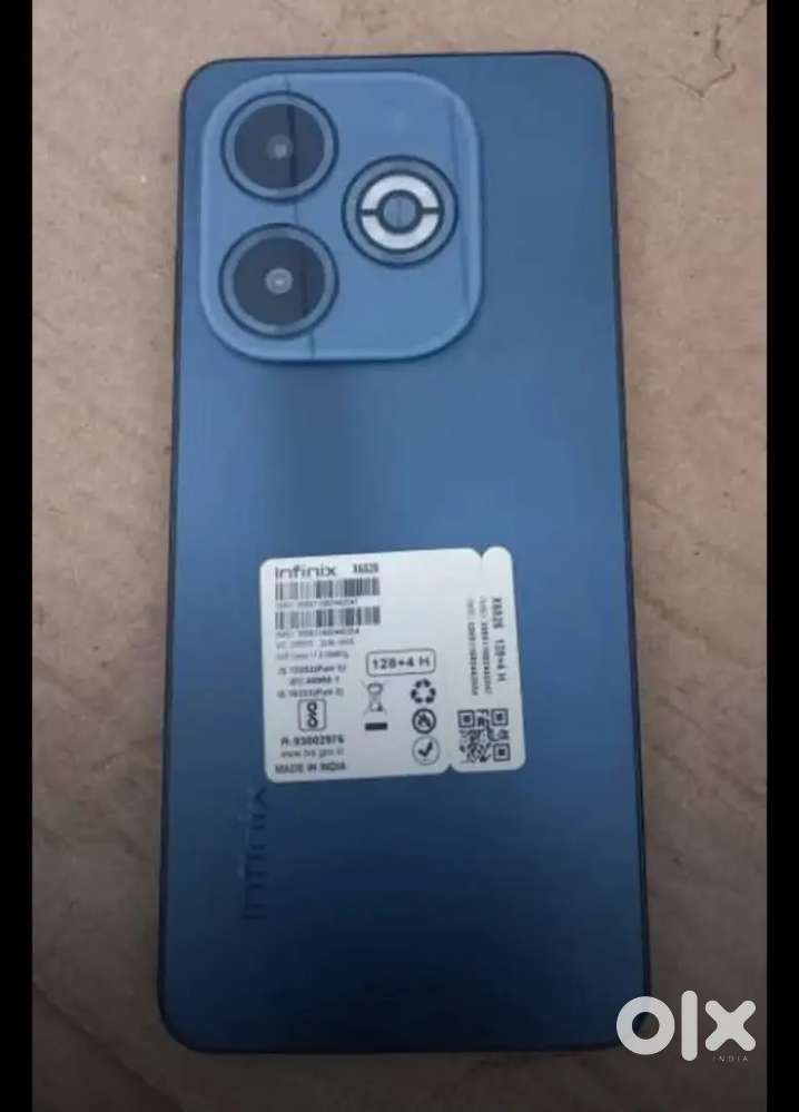 Infinix smart 8 plus    4+4ram 128rom