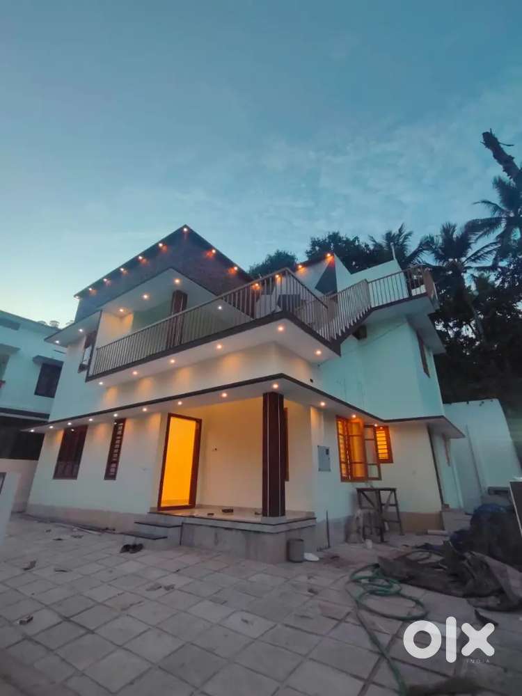 New house for sale kazhakoottam Chekottukonam