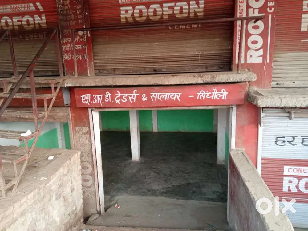 1000 square feet available for rent