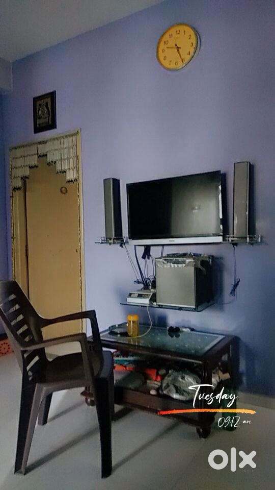 32 inch Toshiba LED TV with philips Home theater set