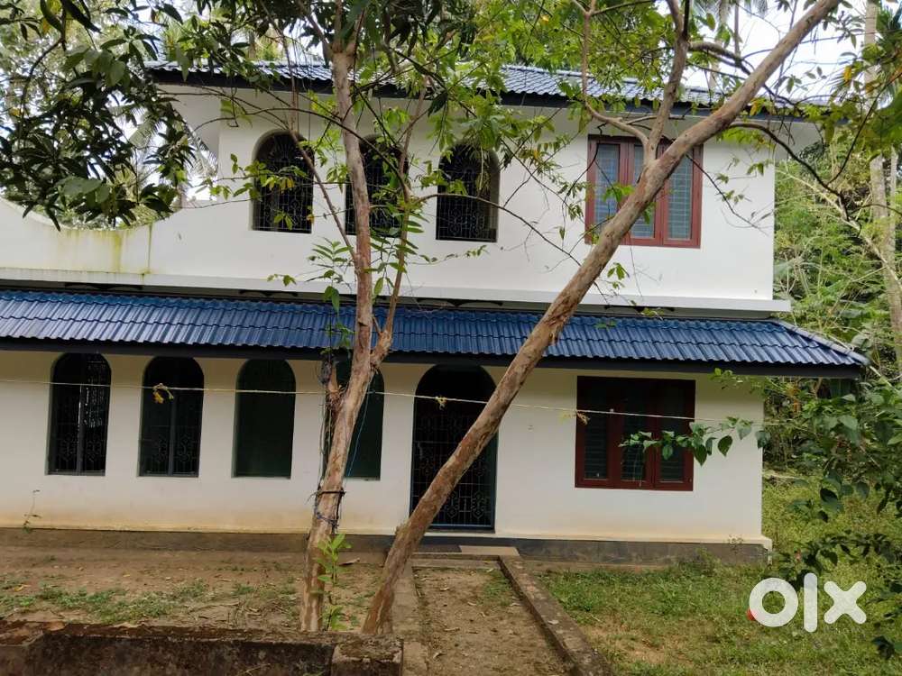 Hose for rent near anupamajungtion, muttappalam, perunkuzhi
