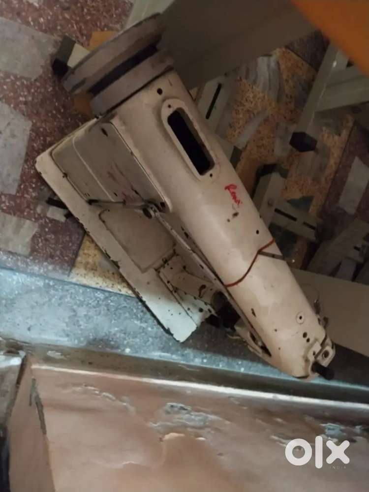 Upper silai machine
