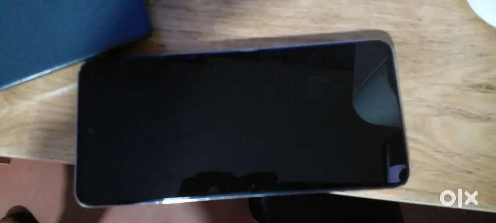 10 Month Old Oppo F27 5G like new