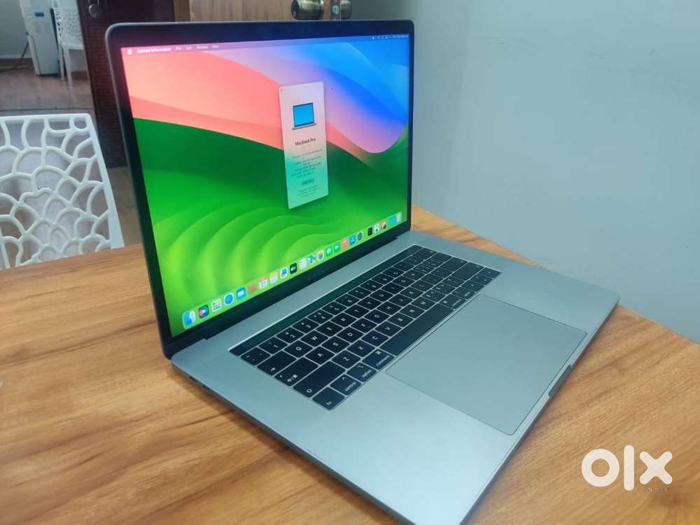 Apple MacBook Pro A1990 (15-inch 2018)