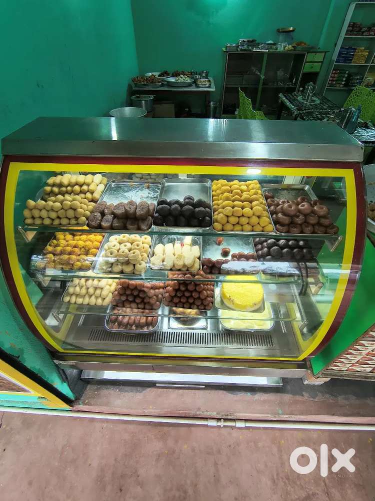 Bengali sweets maker