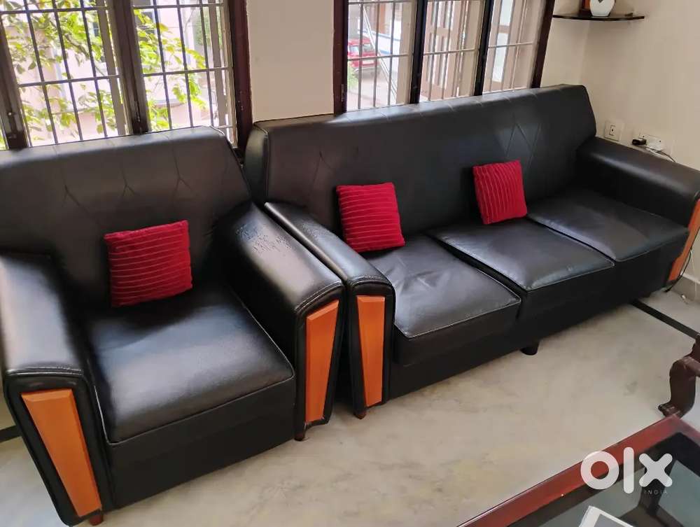 Kurlon 3+1+1 Sofa