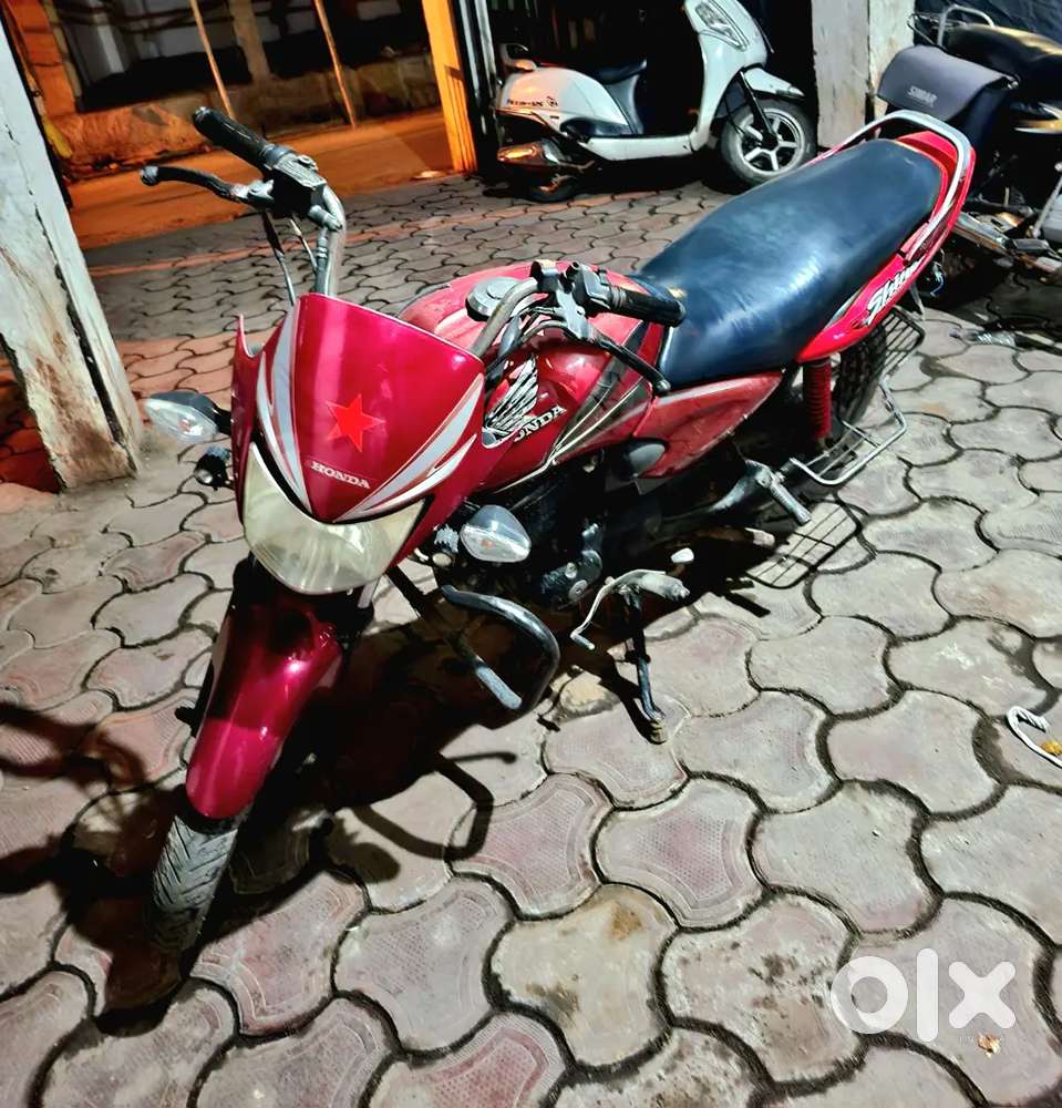 Achi condition ki gaadi hai