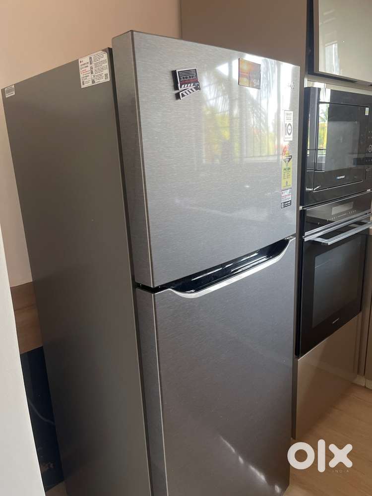 SINGLE DOOR REFRIGERATOR