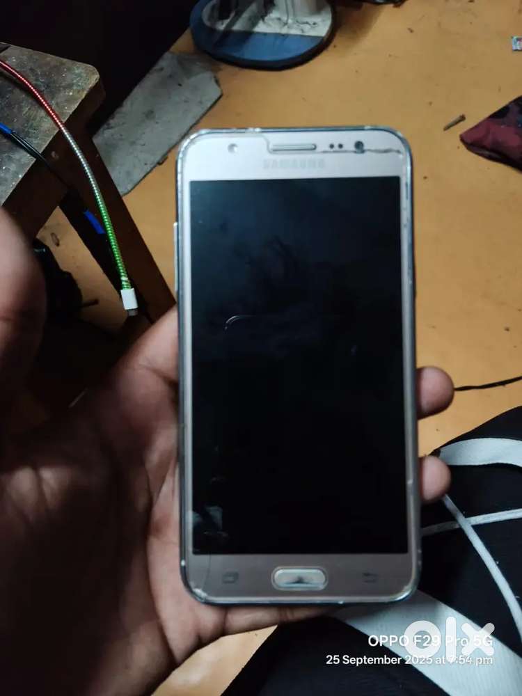 Samsung j5