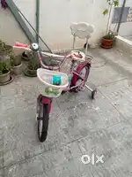 Children cycle
