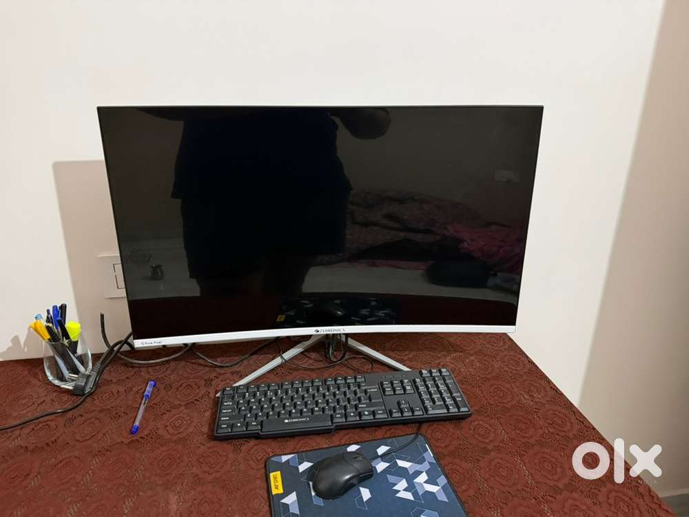 Computer with new 32inch curve monitore or panasonic home theater