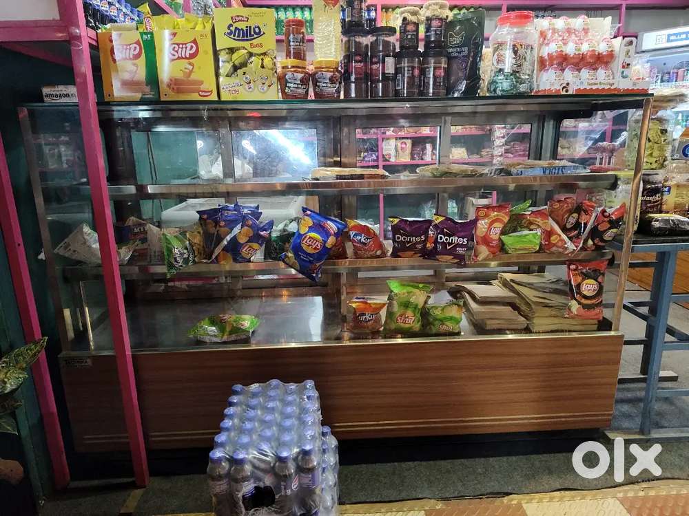 Bakery disply counter