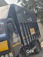 Driver Eicher container Vehicle