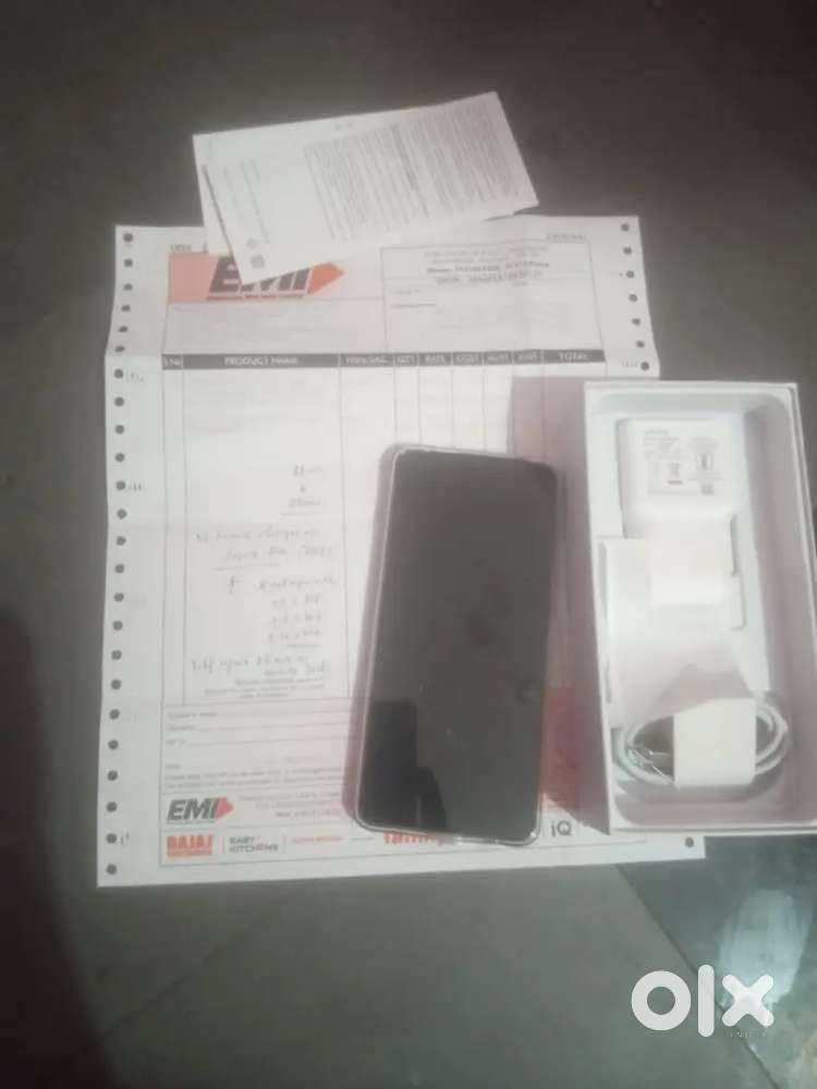 Date of sep1 vivo y19 6gb 128 with insurance