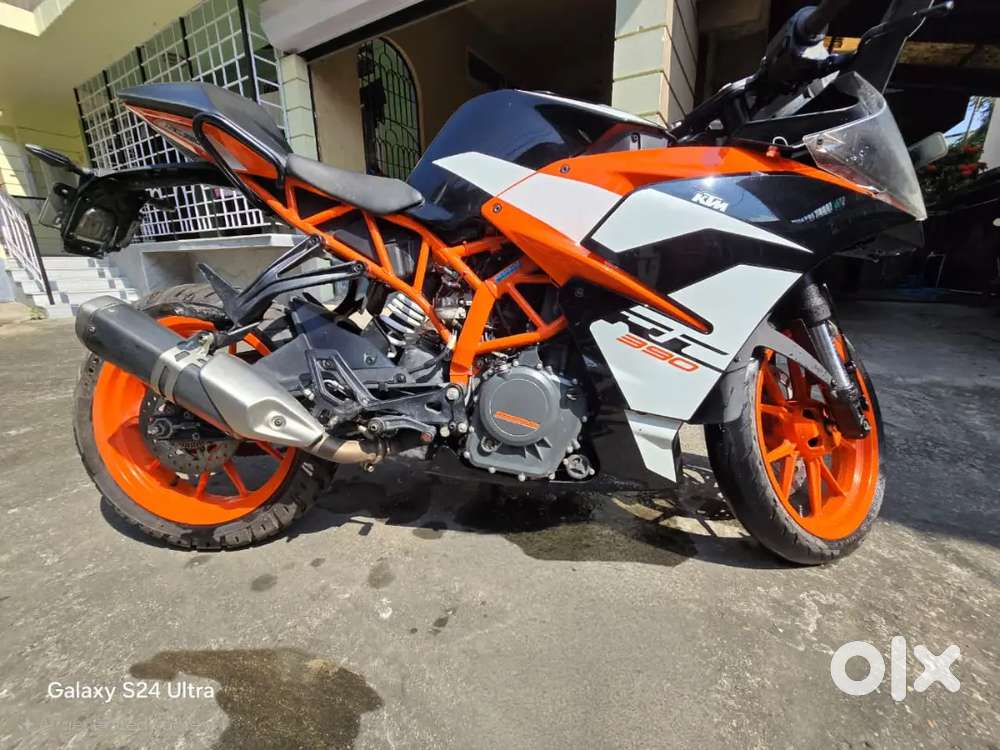 Ktm rc 390 /2018 /Only 11699km/ No accident/ urgent sale