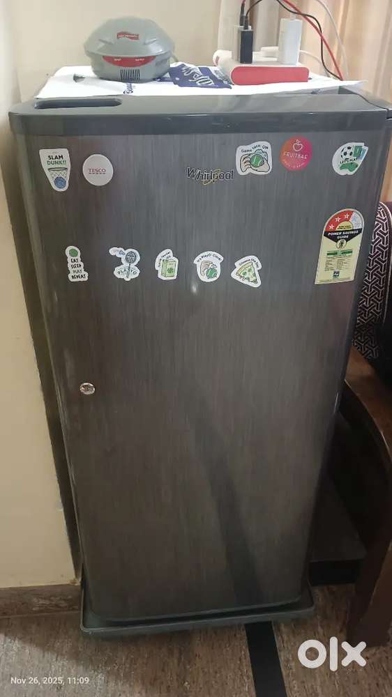 WHIRLPOOL FRIDGE 190LTR+STAND+STABILIZER FOR SALE