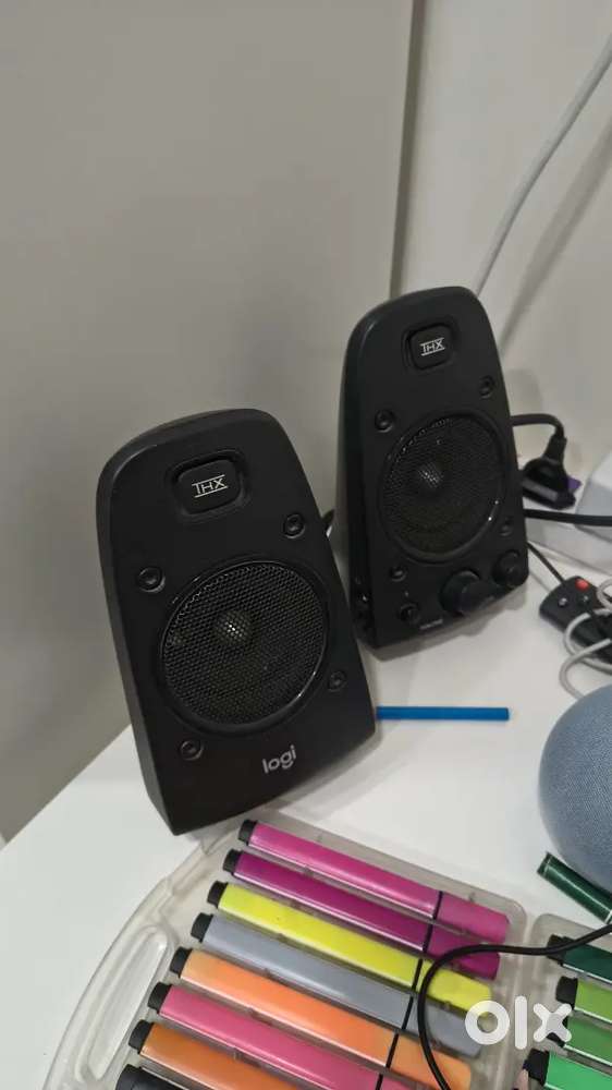 Logitech z623 400 watt THX 2.1 pc speaker