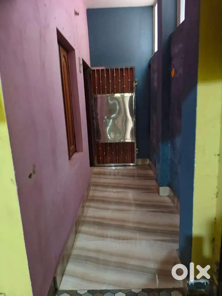 Higly furnished room with wardrobe provided